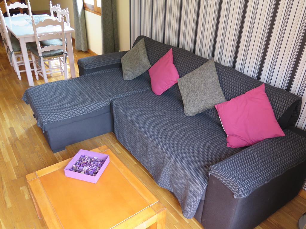 Apartaments El Ribal Valencia D'Aneu Ngoại thất bức ảnh
