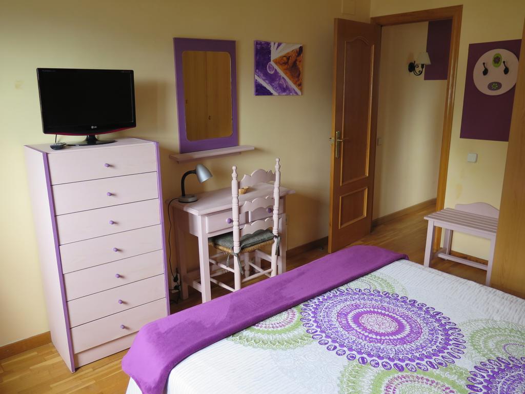 Apartaments El Ribal Valencia D'Aneu Ngoại thất bức ảnh
